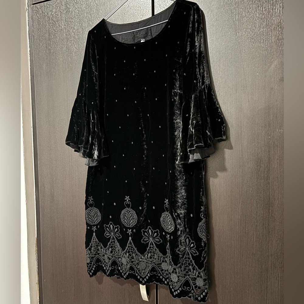 Johnny Was Roxanne Black Velvet Mini Dress — Size S, Like New - Picture 5 of 11